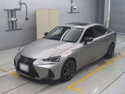 LEXUS IS