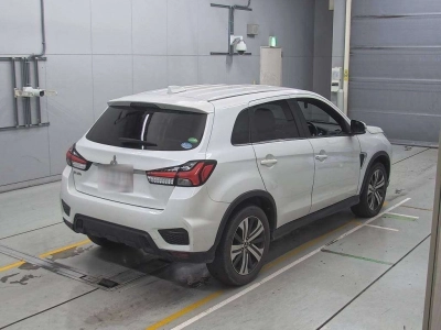 MITSUBISHI RVR