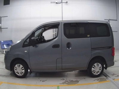 NISSAN NV200 VANETTE VAN