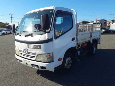 TOYOTA DYNA TRUCK