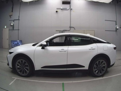 TOYOTA CROWN CROSSOVER