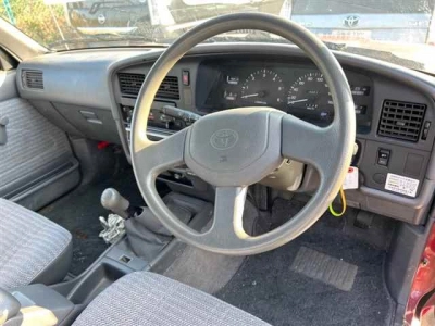 TOYOTA HILUX PICK UP