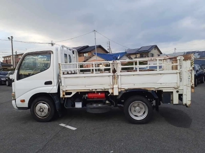 TOYOTA DYNA TRUCK