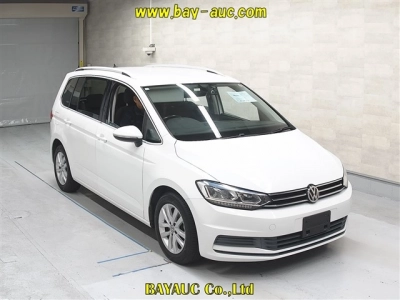 VOLKSWAGEN GOLF TOURAN