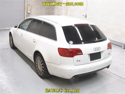 AUDI A6 AVANTE
