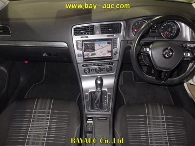 VOLKSWAGEN GOLF VARIANT