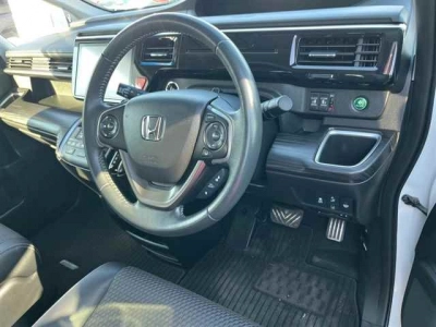 HONDA STEPWGN SPADA