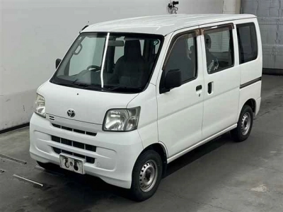 TOYOTA PIXIS VAN