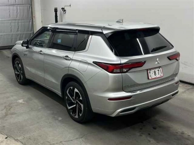 MITSUBISHI OUTLANDER PHEV
