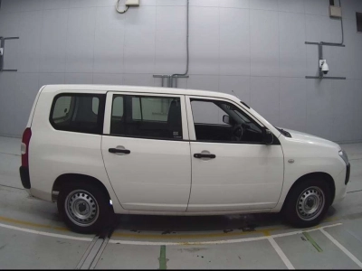 TOYOTA SUCCEED WAGON