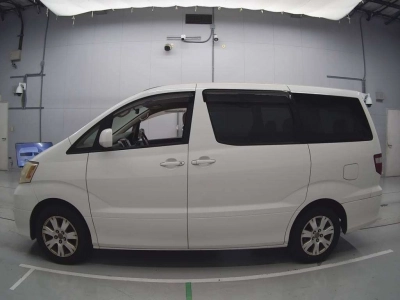 TOYOTA ALPHARD V