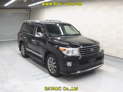 TOYOTA LAND CRUISER