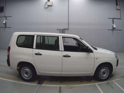 TOYOTA SUCCEED WAGON