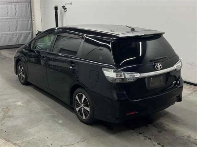 TOYOTA WISH