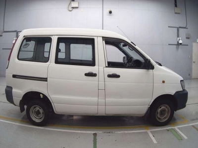 TOYOTA TOWN ACE VAN