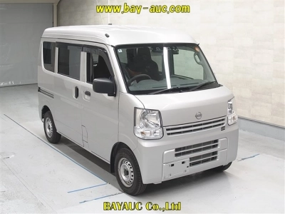 NISSAN CLIPPER VAN