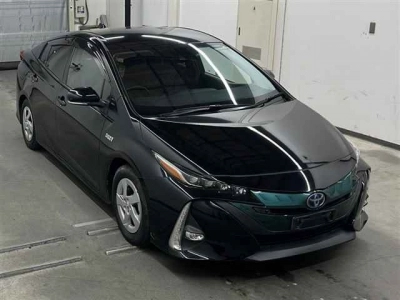 TOYOTA PRIUS PHV