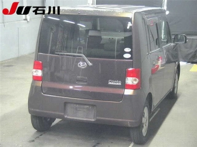 DAIHATSU MOVE CONTE
