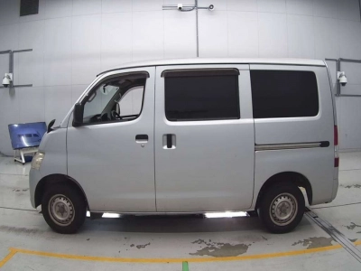 TOYOTA TOWN ACE VAN