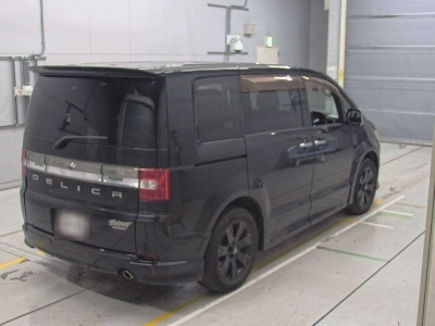 MITSUBISHI DELICA D:5