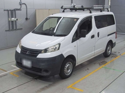 MITSUBISHI DELICA VAN