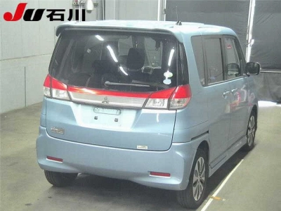 MITSUBISHI DELICA D:2