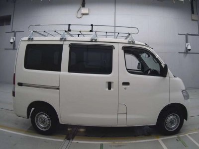 TOYOTA LITE ACE VAN