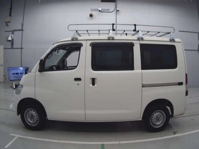 TOYOTA LITE ACE VAN