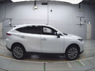 TOYOTA HARRIER HYBRID