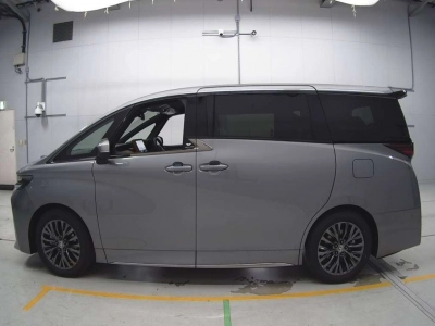 TOYOTA VELLFIRE HYBRID