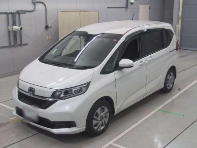 HONDA FREED + HYBRID