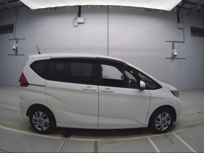 HONDA FREED + HYBRID