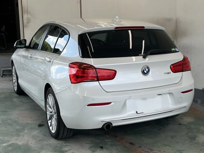 BMW 1 SERIES
