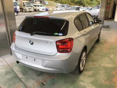 BMW 1 SERIES