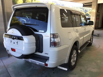 MITSUBISHI PAJERO