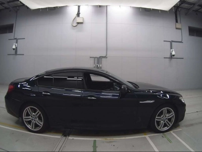 BMW 6 SERIES