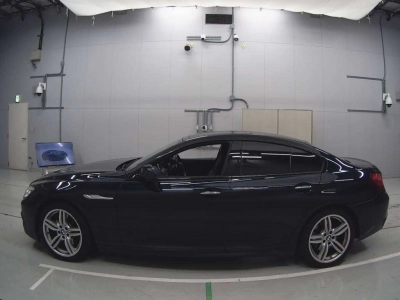 BMW 6 SERIES