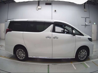 TOYOTA ALPHARD HYBRID