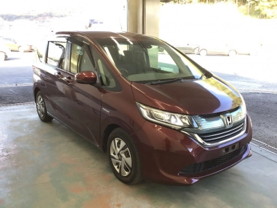 HONDA FREED HYBRID