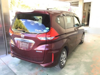HONDA FREED HYBRID