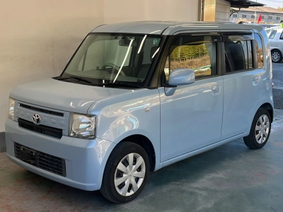 TOYOTA PIXIS SPACE