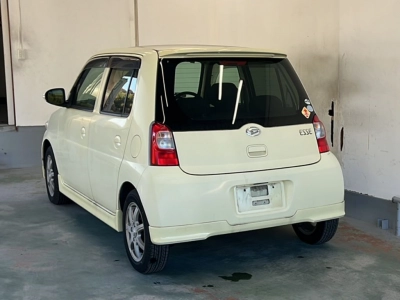DAIHATSU ESSE