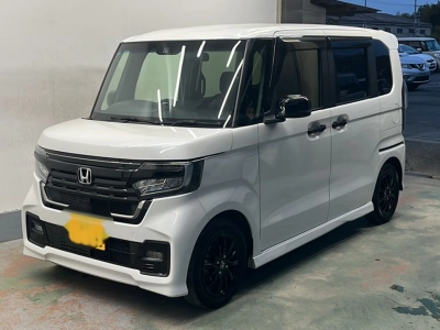 HONDA N BOX CUSTOM