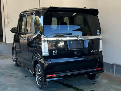 HONDA N BOX CUSTOM