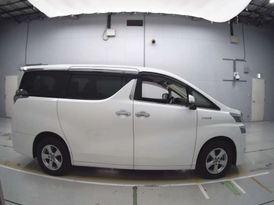 TOYOTA VELLFIRE HYBRID