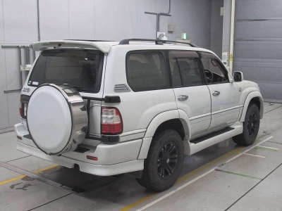 TOYOTA LAND CRUISER 100