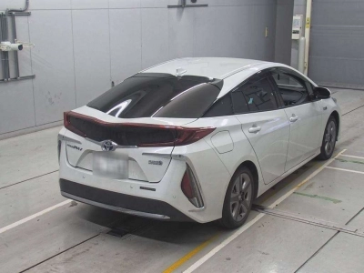 TOYOTA PRIUS PHV