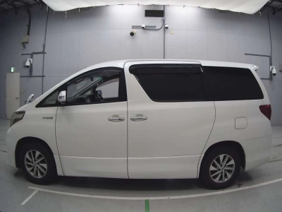 TOYOTA ALPHARD HYBRID