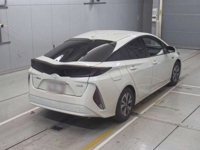 TOYOTA PRIUS PHV