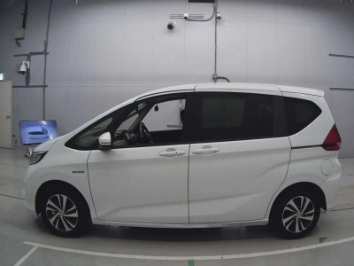 HONDA FREED HYBRID